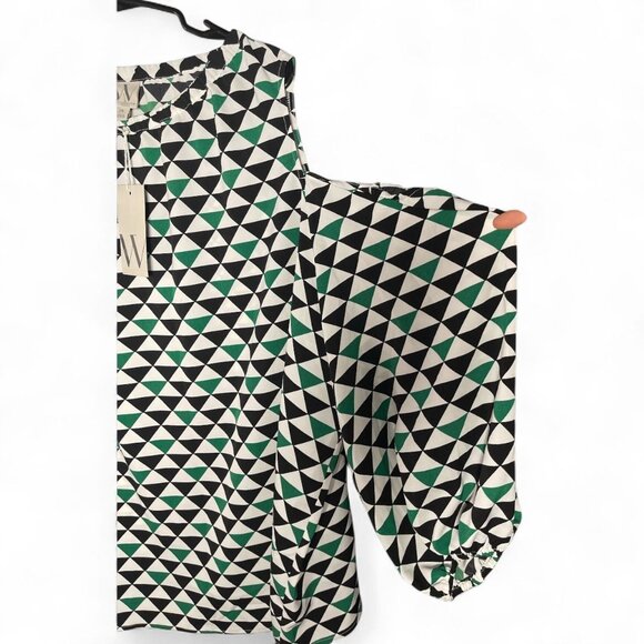 Worthington Geo Print Cold-Shoulder Blouse – Black/White/Green – 2X – NWT - Picture 2 of 3